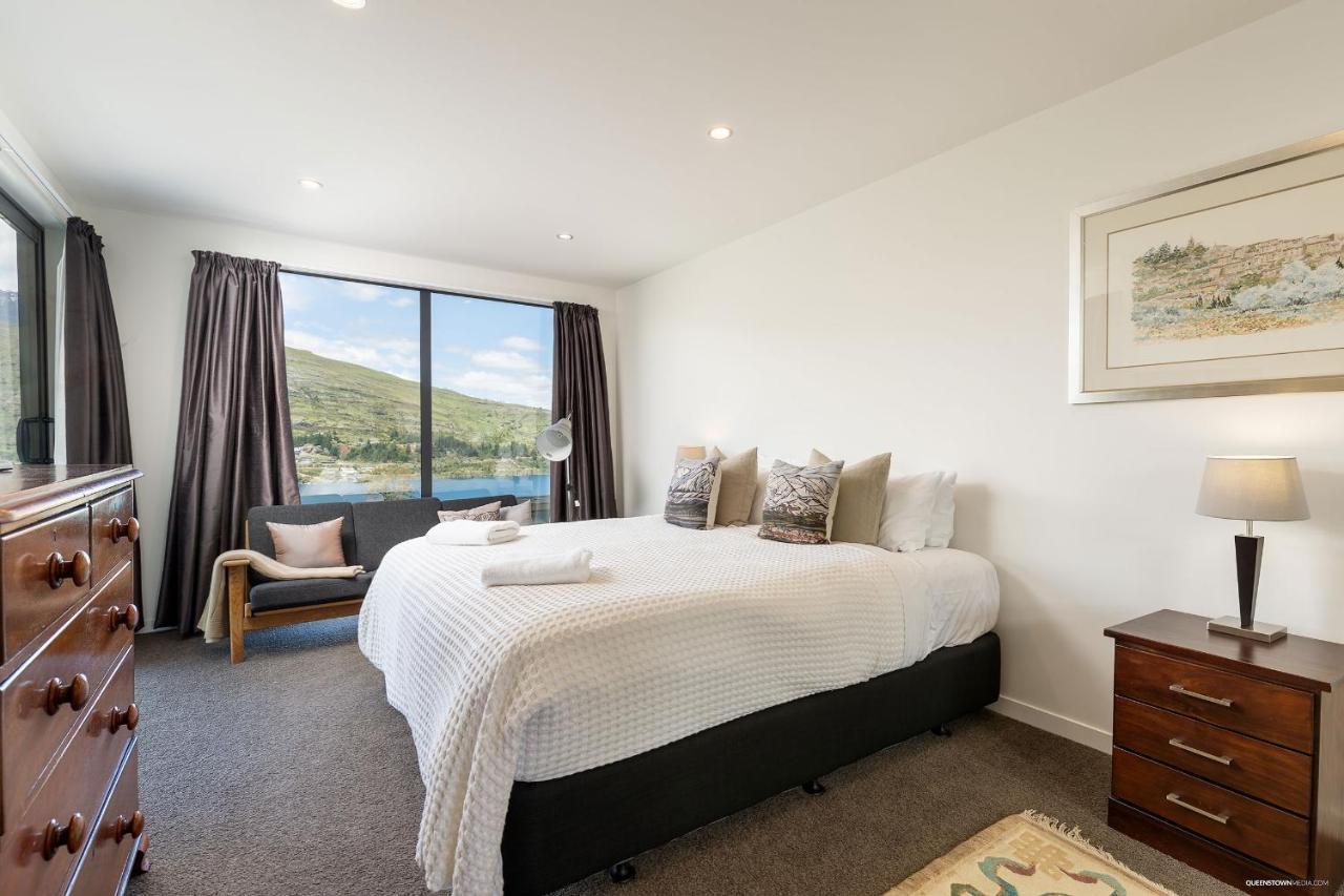 Villa Okataina - Means Place Of Laughter, Luxury Retreat Queenstown Exterior foto